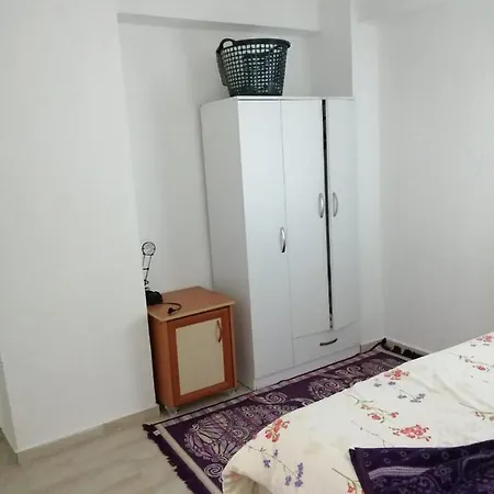 公寓 Cozy House With Garden In Peaceful